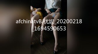 泰国大奶少妇灵巧舌头口交后换裙子拉到床上内射